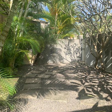 Residence Frangipani Pereybere Beach Екстер'єр фото